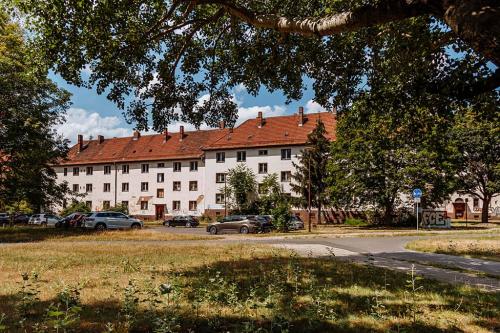 03_hermann-loens-strasse-14-15_2-05y25-min