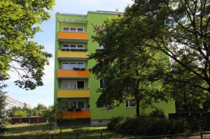 Würfelhäuser am Spreebogen werden verjüngt und farbiger